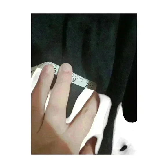 Tahari dolman sleeve blouse! - Picture 3 of 4